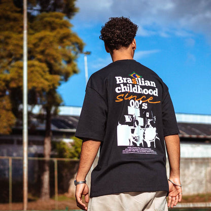 Camiseta Over - Brasilian Childhood - Preta