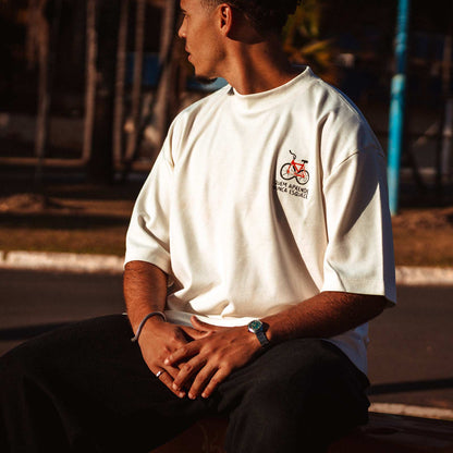 Camiseta Over - Quem aprende nunca esquece - Off-white - Apenas Frente