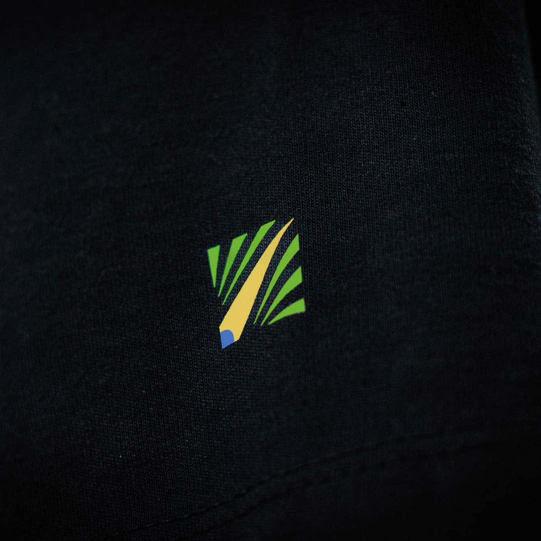 Camiseta Over - Procura-se Craque - Preta
