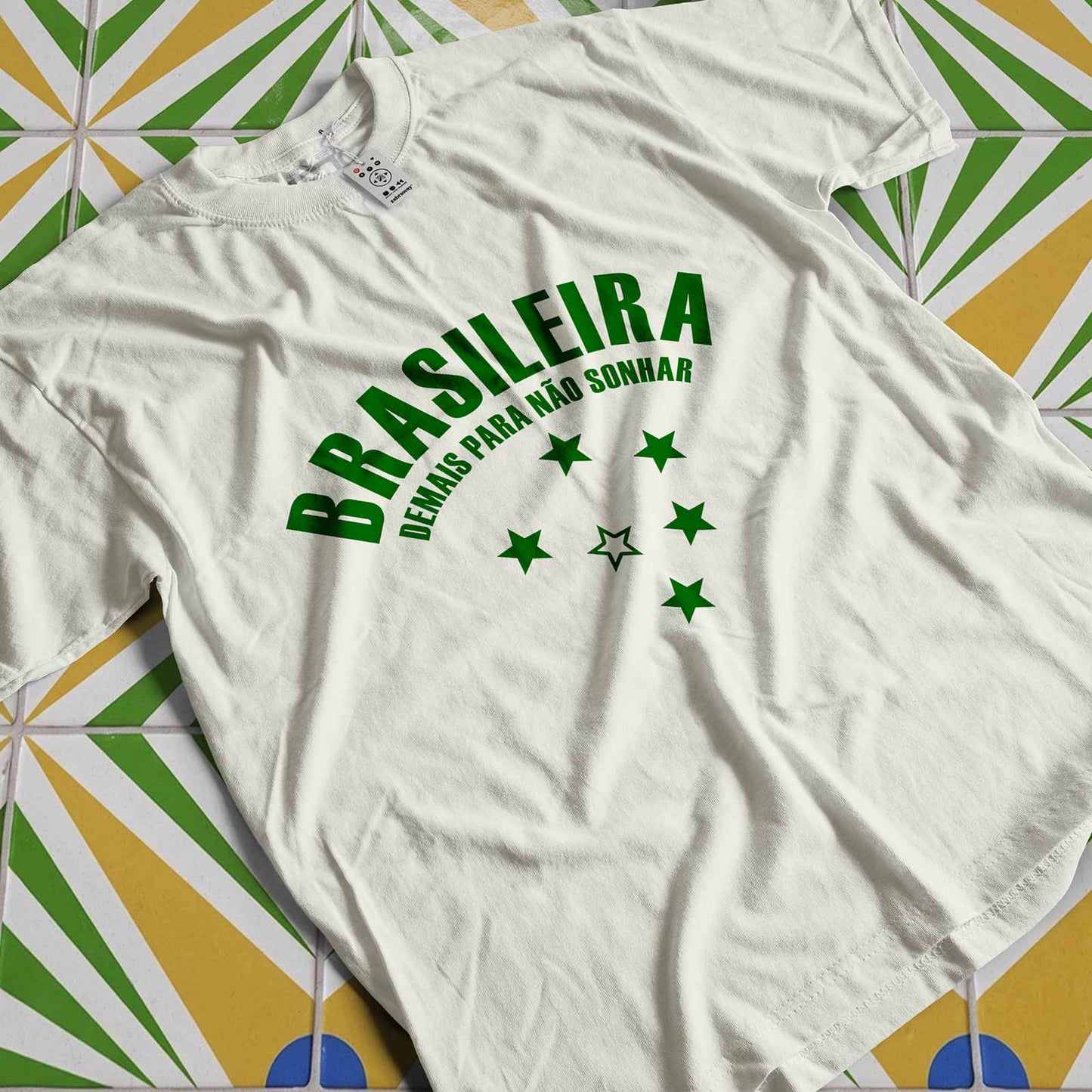 Camiseta Over - Brasileira Demais - Off-white
