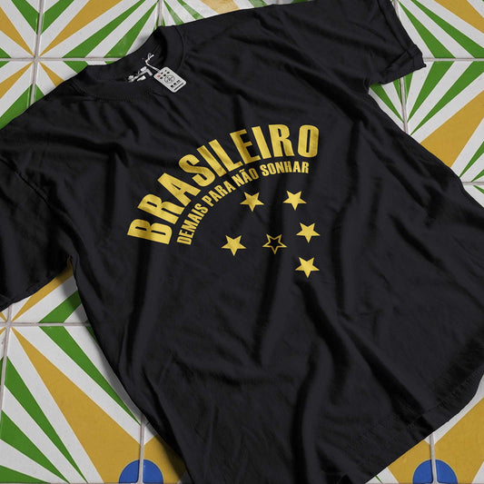 Camiseta Over - Brasileiro Demais - Preta