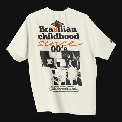 Camiseta Over - Brasilian Childhood - Off-white
