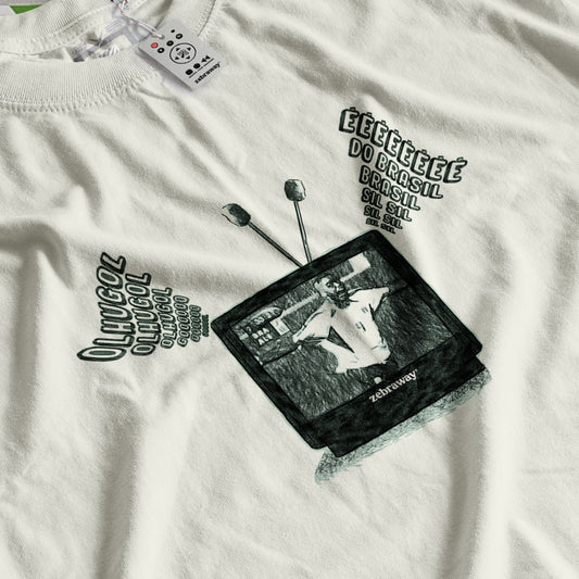 Camiseta Over - Buenas Memórias - Off-white