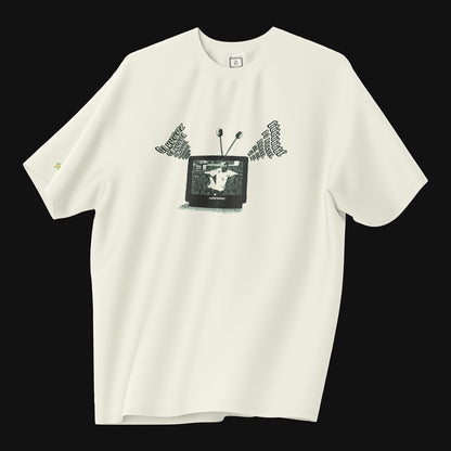 Camiseta Over - Buenas Memórias - Off-white