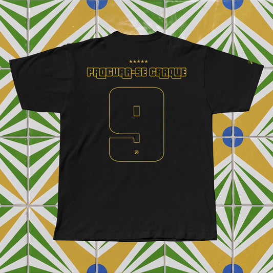 Camiseta Over - Procura-se Craque - Preta