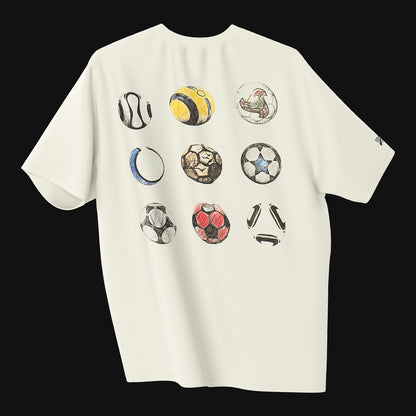 Camiseta Over - Quem chuta busca - Off-white Colorida