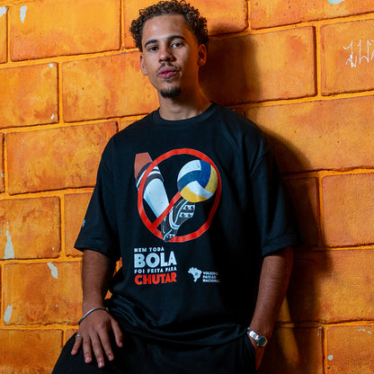 Camiseta Over - Paixão Nacional - Preta